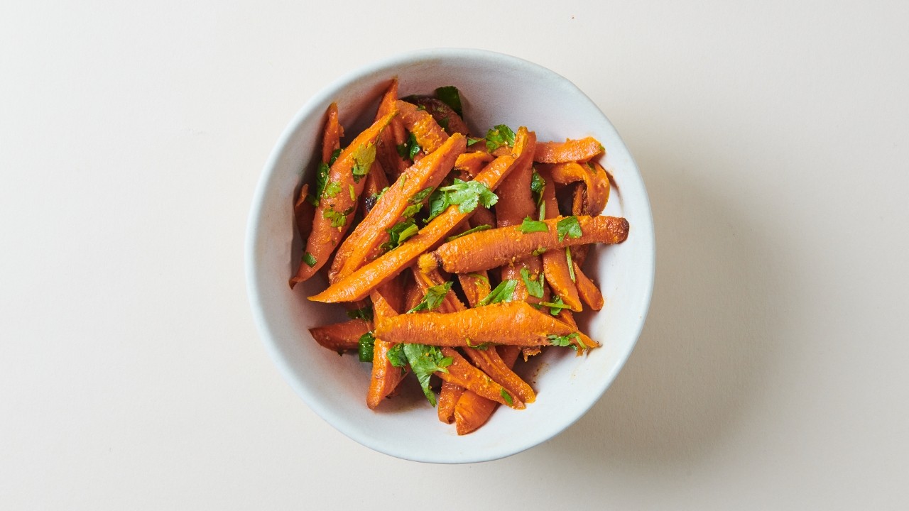 Roasted Harissa Carrots