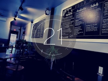 21 Bar & Grill