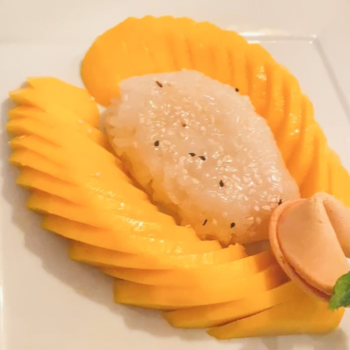 Sweet Sticky Rice With Mango