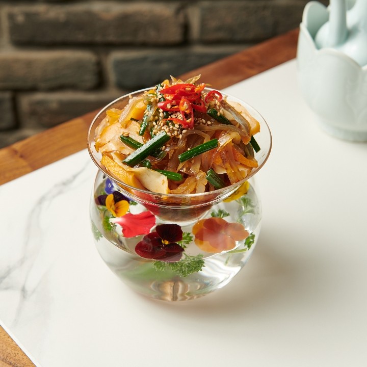 Spicy Conch & Jellyfish Salad 鲜椒螺片海蜇丝