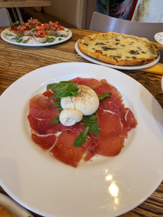 Burrata e Proscuitto