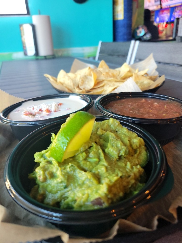 Trio Salsa/Queso/Guac