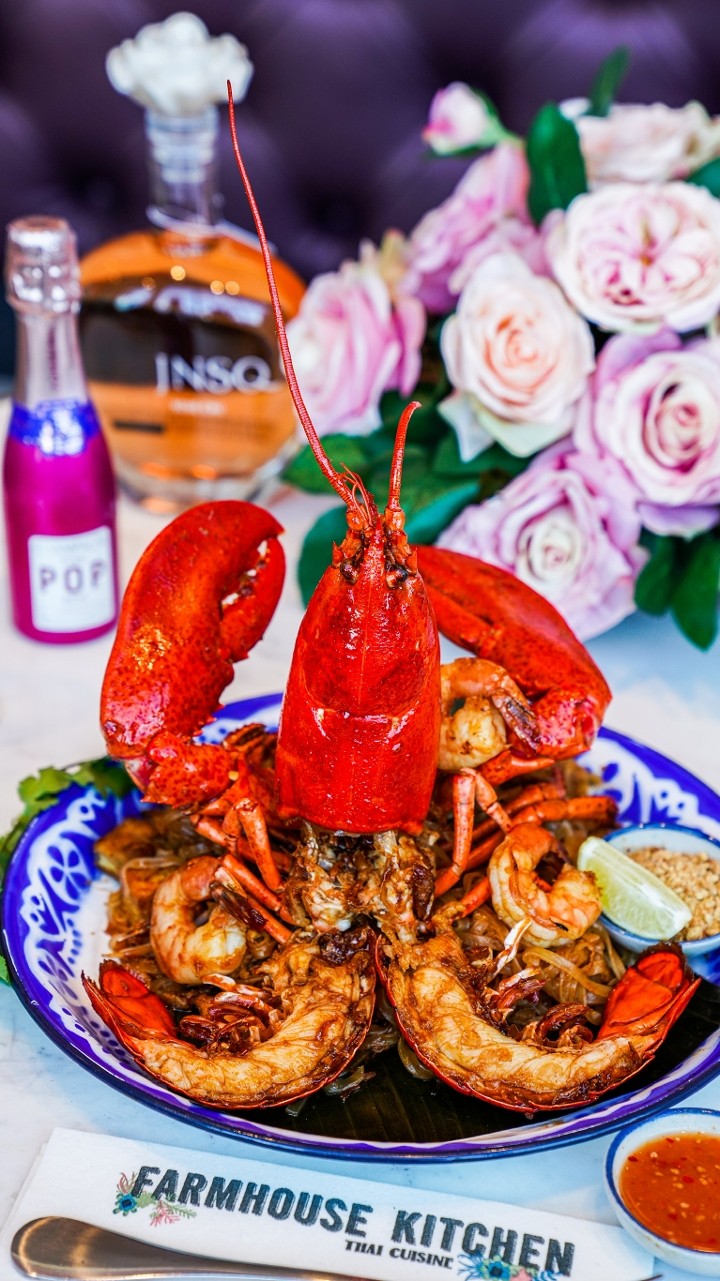 Live Lobster Pad Thai