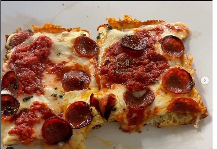 Detroit-ish Gluten Free Red Pizza