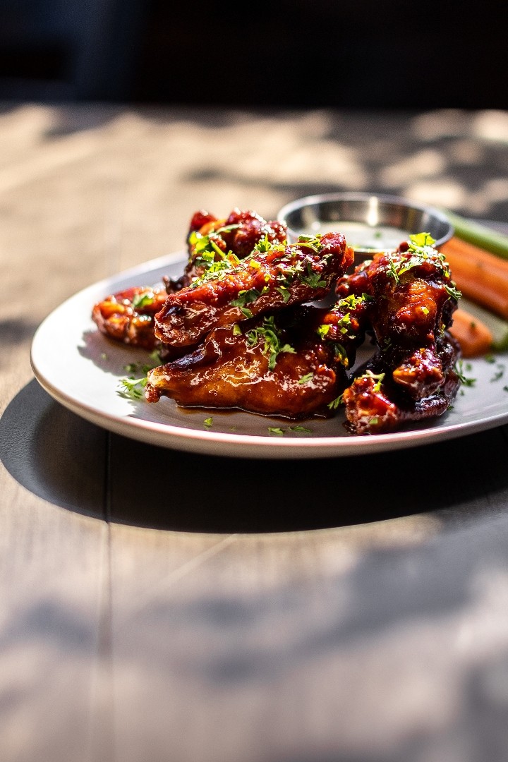 Elmwood Chicken Wings