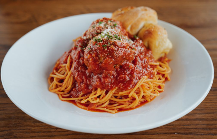 Spaghetti & Meatballs