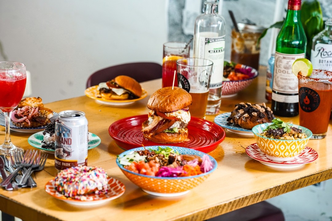 Smoke & Donuts bbq Primrose