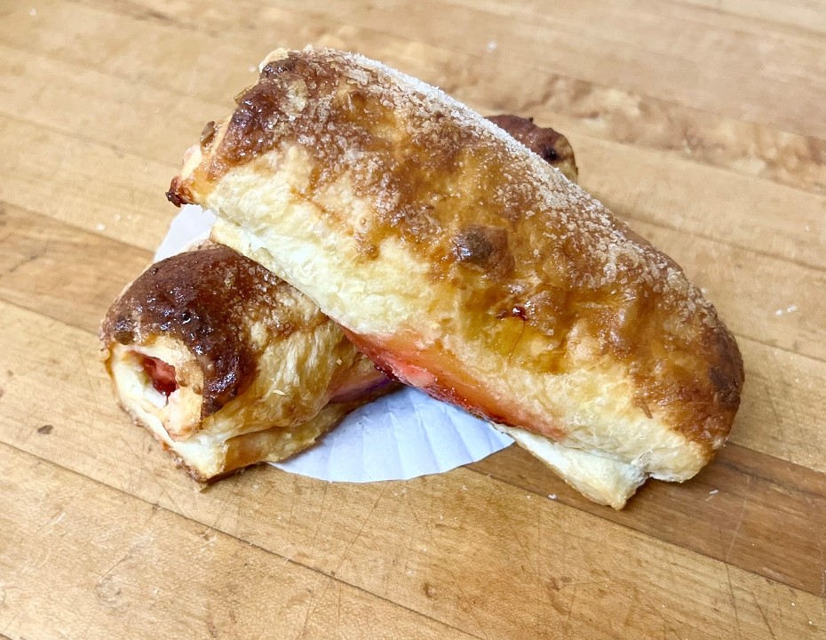 Strawberry Pastry Roll
