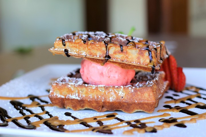 Waffle Gelato Sandwich