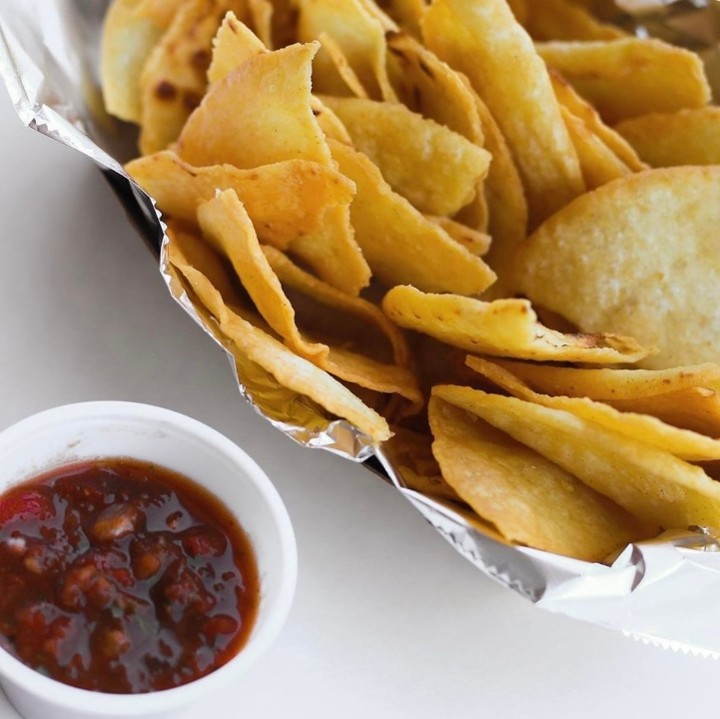 House Chips & Salsa