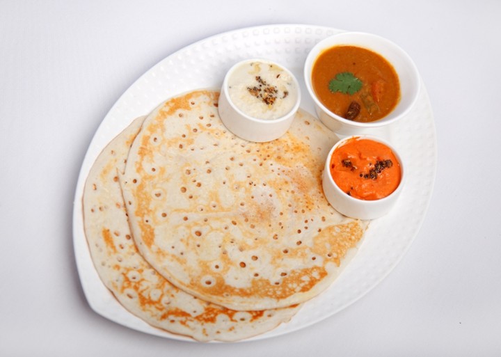 Kal Dosa With Vada Curry
