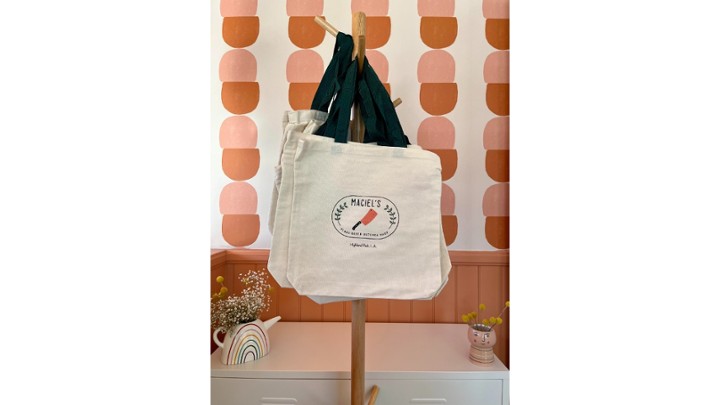 Tote bag