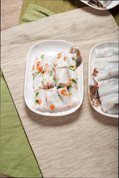 Pan Fried Rice Noodle Rolls w/Soy Sauce 豉油皇炒豬腸粉