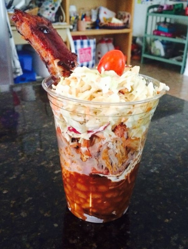 Smokey Sliders BBQ Sundae w/chips
