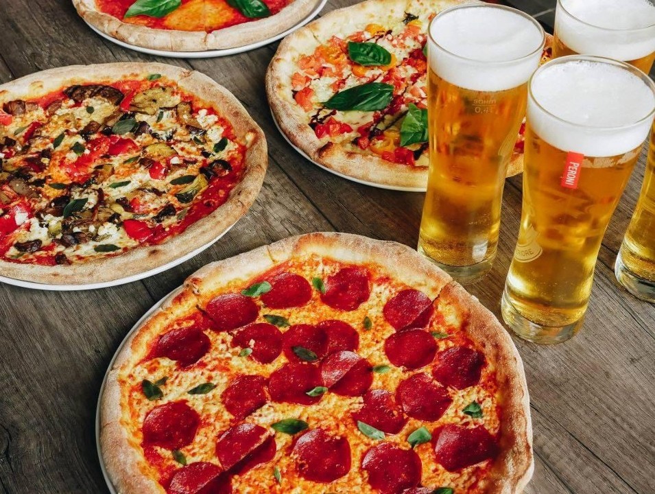 Touch Down Deal / 6 Pack Beer & Large Pizza