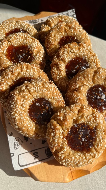 Sesame & Fig Jam Cookie