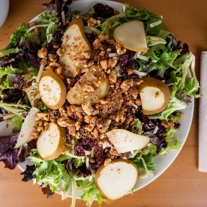 Winter Pear and Candied Walnut Salad