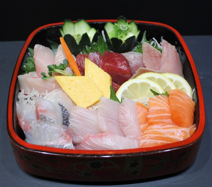 Sashimi Combination (26pcs)
