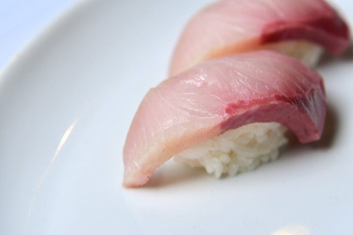 Yellowtail (Hamachi) Sushi-2pcs
