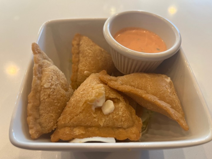 S15 House-made Cheese Rangoons v.