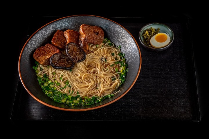 Aozao Noodle/Vegan Chicken & Mushrooms