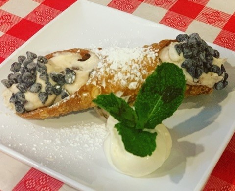 CANNOLI