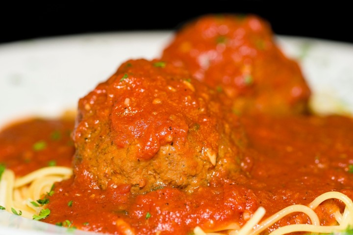 Spaghetti W/Meatballs