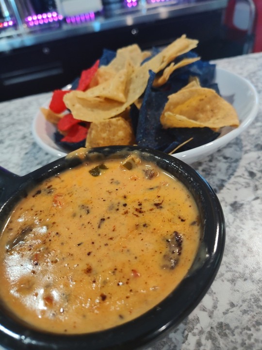 Steak Queso + Chips