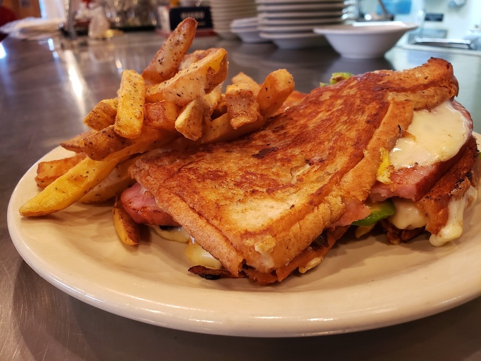 GRILLED HAM & CHEESE