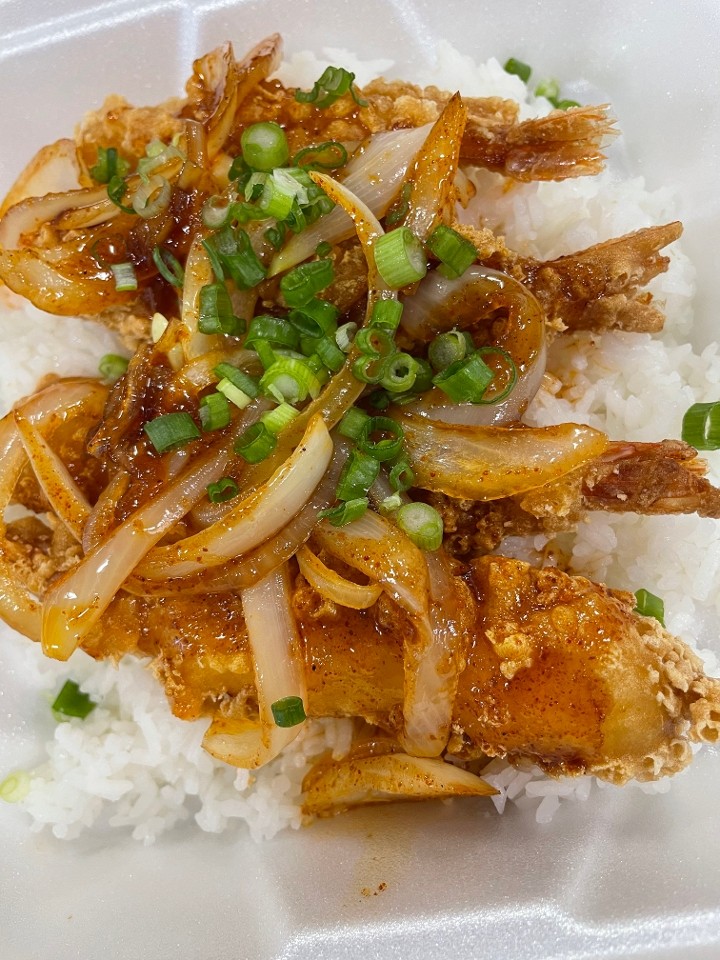 Shrimp tempura with basil sauce