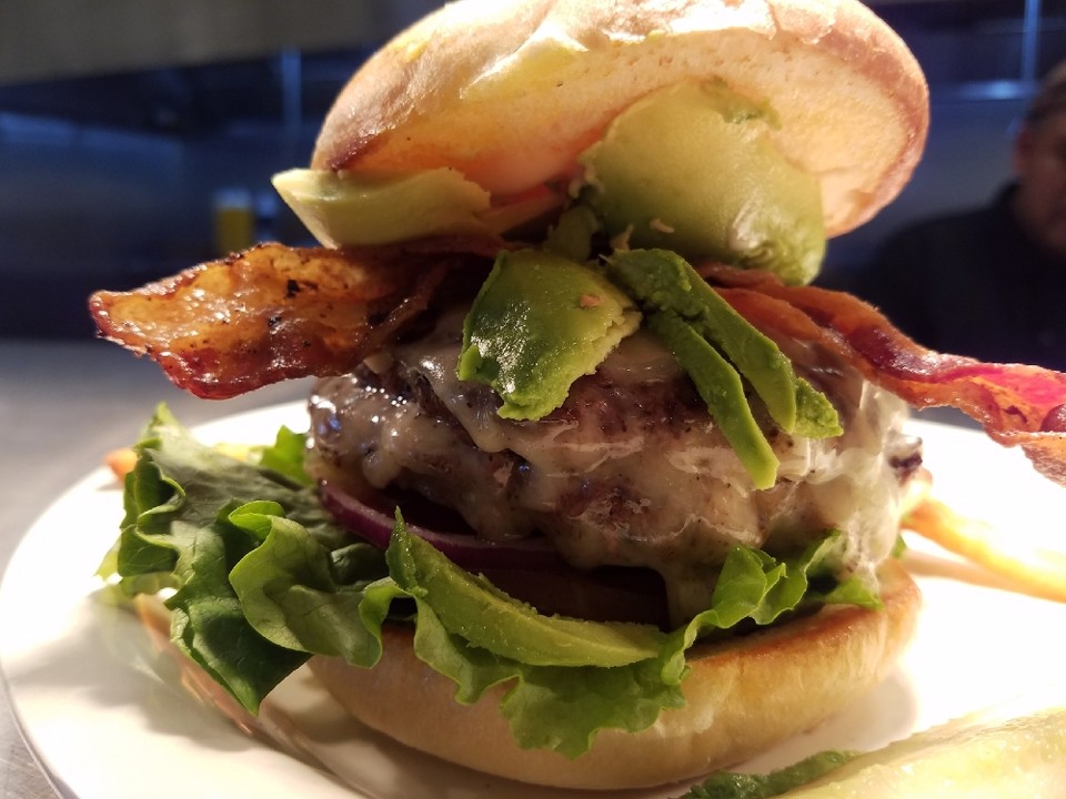 Bread Meat Burger & Beer