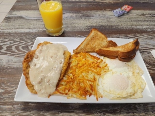 #5) Coutry Fried, eggs, hashbrowns, toast