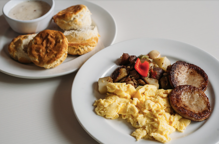 Biscuits & Gravy Breakfast Platter