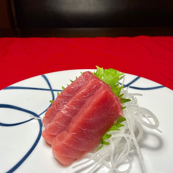 Tuna (Maguro) Sashimi*