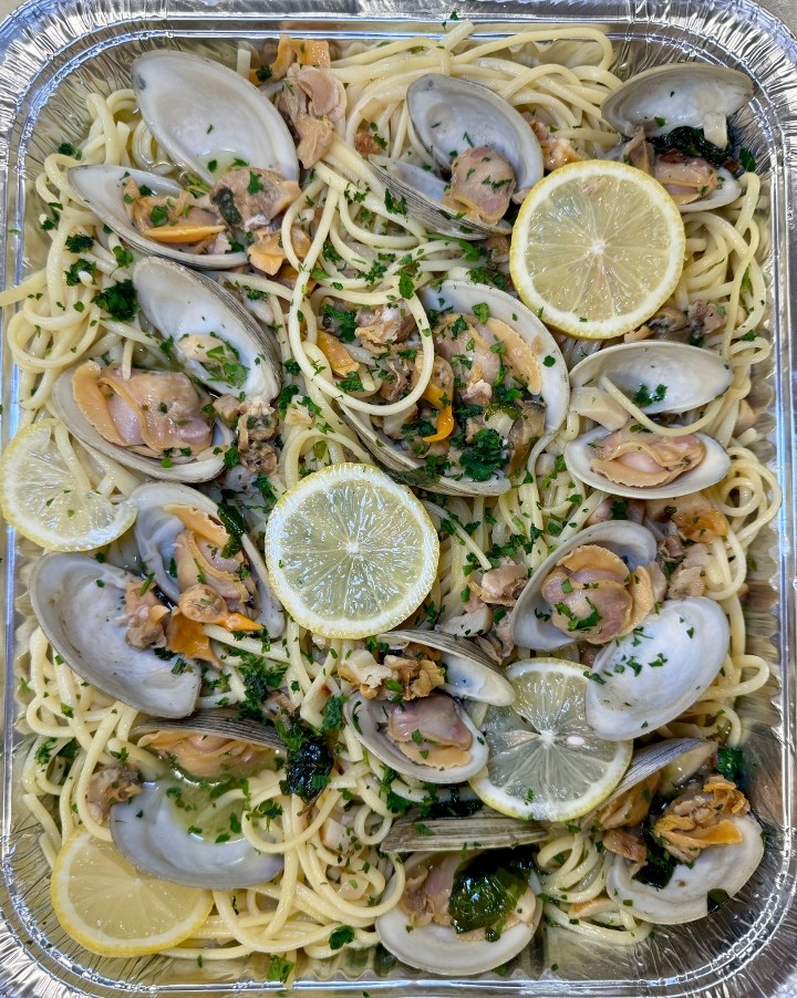 Linguine with White Clam Sauce- 1/2 Tray