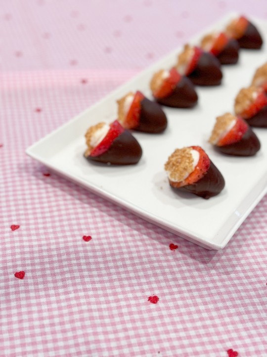 Cheesecake Strawberries - 12 Pack