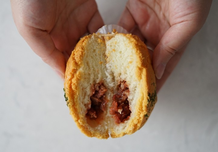 叉燒菠蘿包 BBQ Pork Pineapple Bun