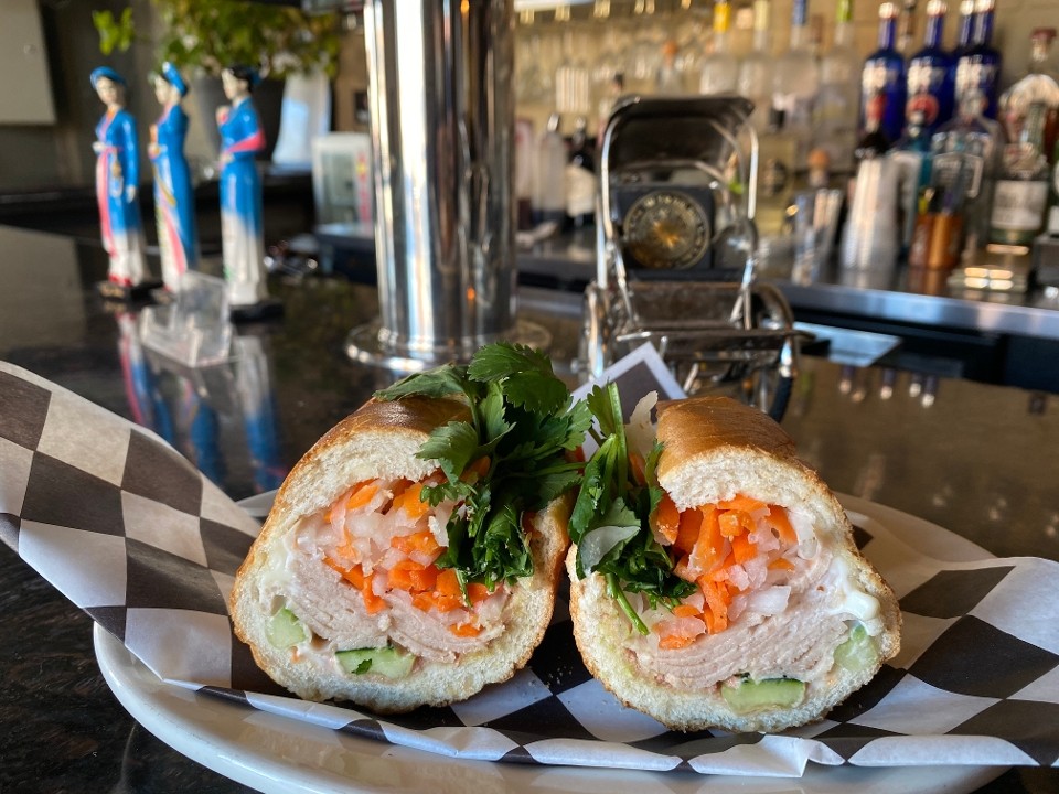 B8. Vietnamese Ham & Pate Banh Mi