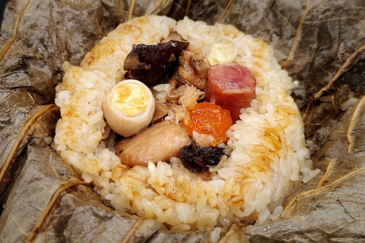 S4. Sticky Rice Wrap 糯米雞