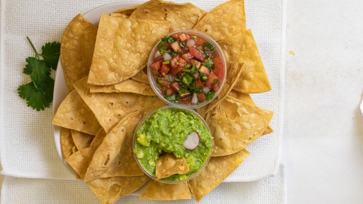 Chips, Pico de Gallo & Guacamole