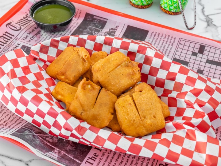 Paneer Pakoda (Indian Cheese Fritters)