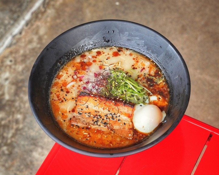 Tonkotsu Ramen とんこつラーメン