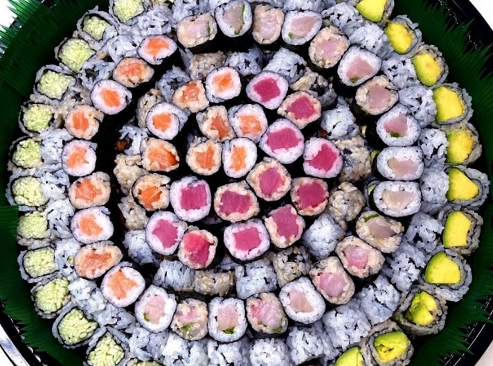 Large Sushi Platter (136 pcs) Serves 8-10