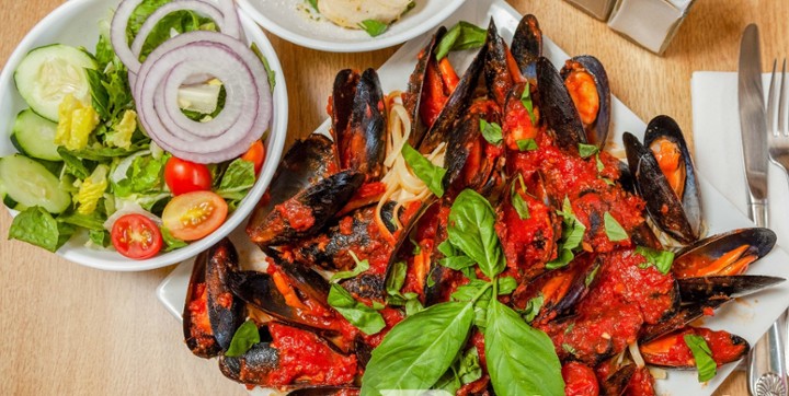 Appetizer Mussels Fra Diavolo