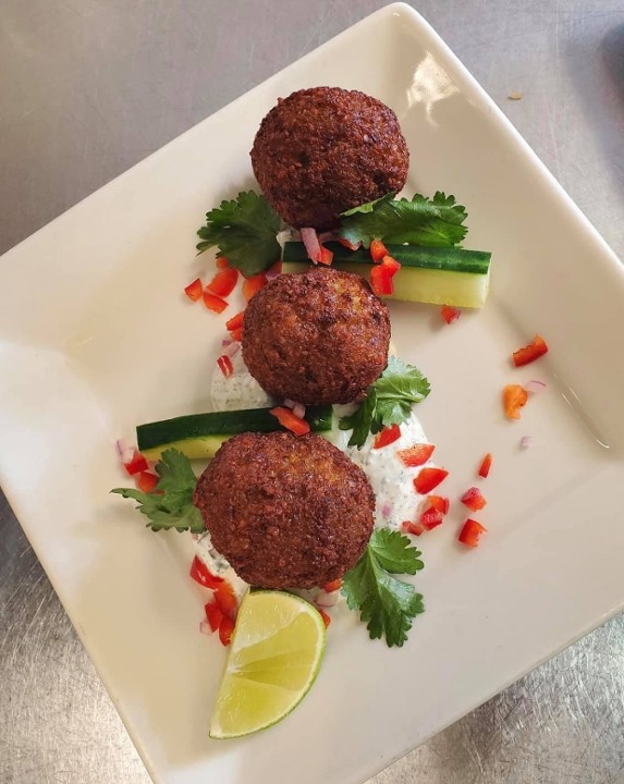 Falafel With Tzatziki