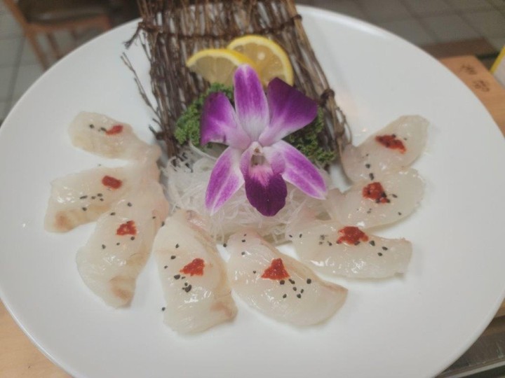 SA3-HALIBUT SASHIMI W CHOJANG