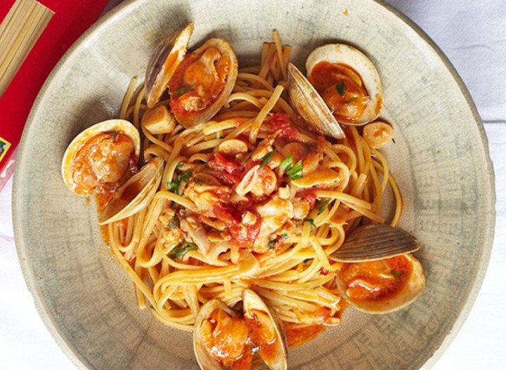 Linguini Red Clam Tray