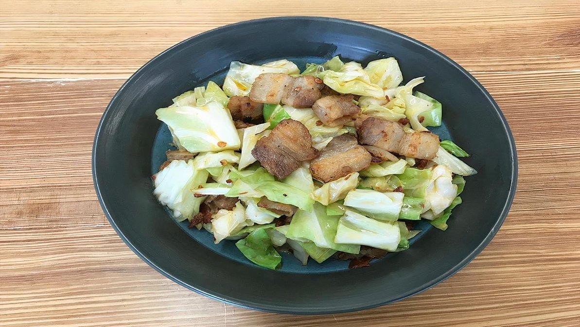 Stir-Fried Pork with Cabbage (Spicy) 包菜小炒肉