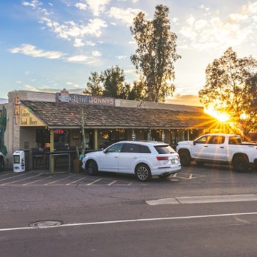 Local Jonny's Tavern and Café