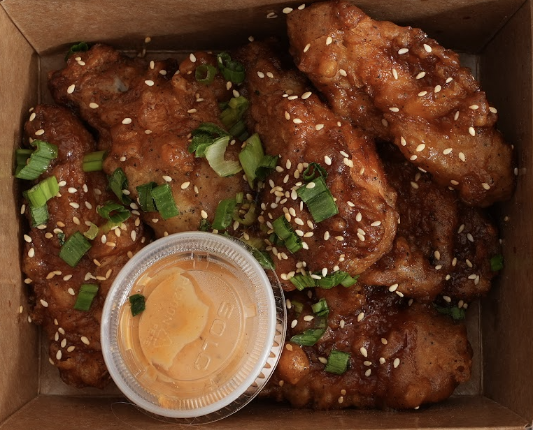 Sweet Soy Garlic wings - 6 pieces